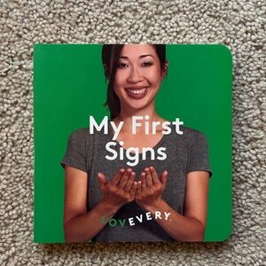 Lovevery My First Signs Book